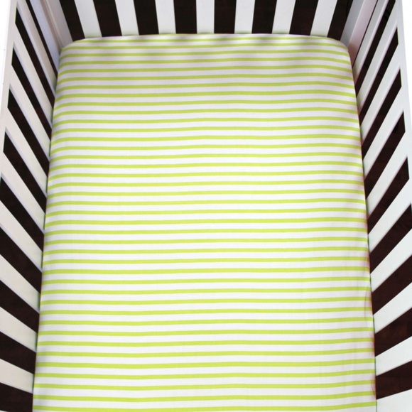 ORGANIC COTTON LIME STRIPES CRIB SHEET - Picture 2 of 3